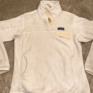 Patagonia cream fleece pullover jacket